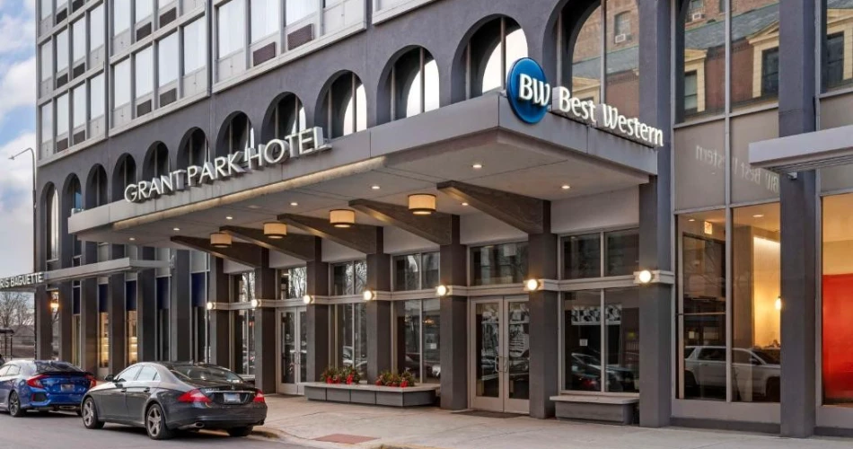 Experience Luxury by the Lake with the Best Hotels Shedd Aquarium