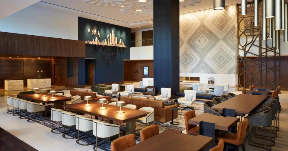 12 Incredible Hotels Near Shedd Aquarium for the Ultimate Chicago Staycation