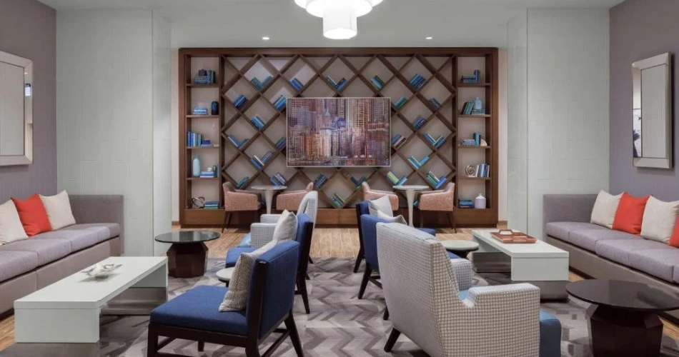 12 Incredible Hotels Near Shedd Aquarium for the Ultimate Chicago Staycation