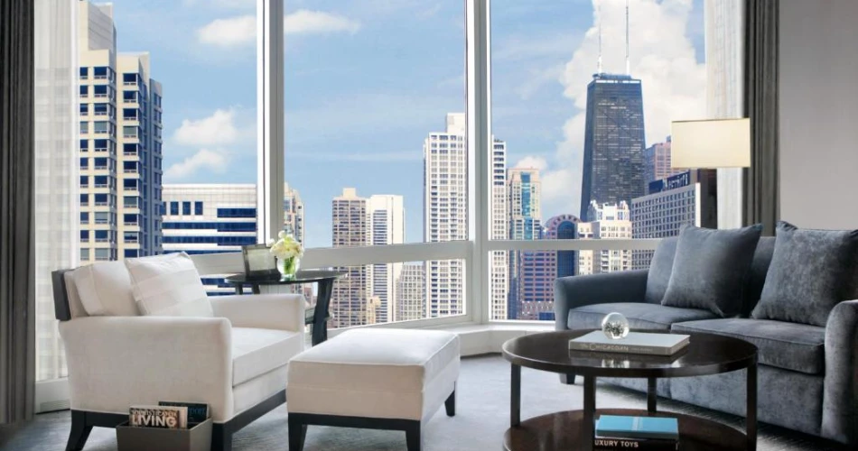 Unwind in Comfort: Top Hotels Near Shedd Aquarium With Parking
